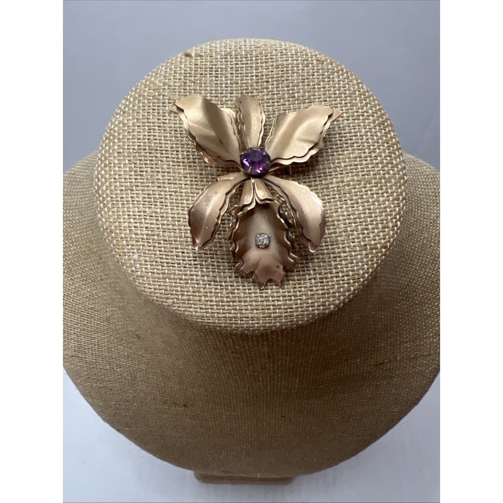 Vintage Flower Broach Rhinestone Good Tone Petals